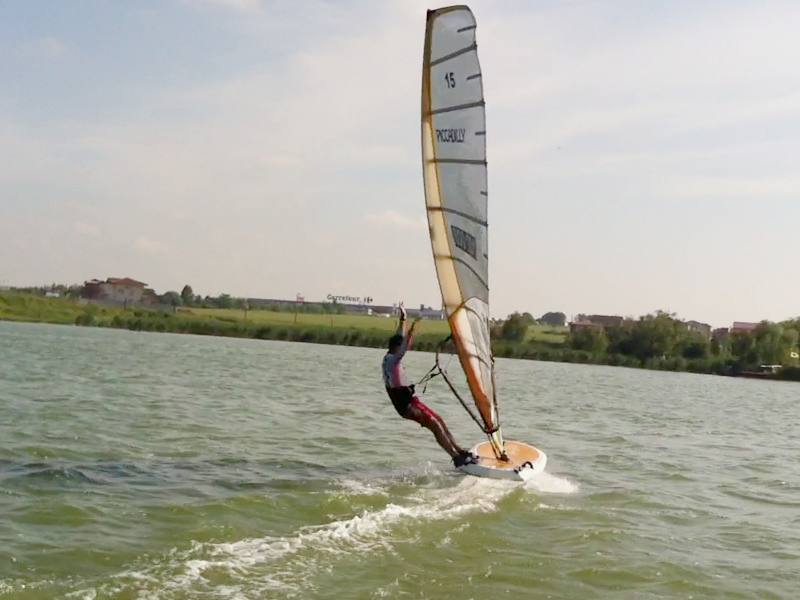 lulu formula windsurfing hands free